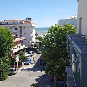 Hotel Le Vele - Fronte spiaggia Playa del Sol 108-109